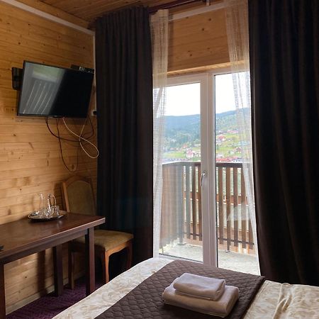 בוקובל Forrest Hotel מראה חיצוני תמונה
