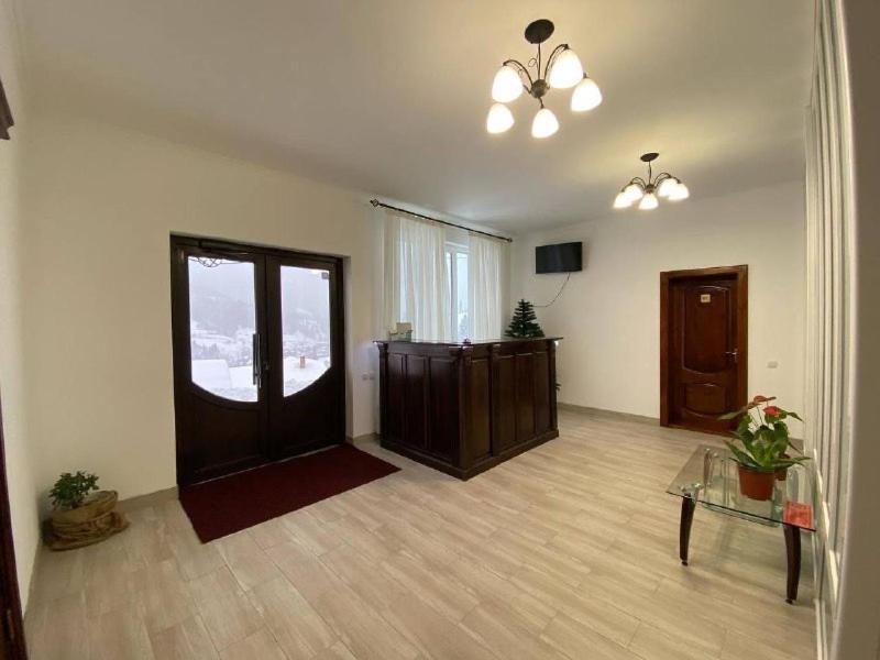 בוקובל Forrest Hotel מראה חיצוני תמונה
