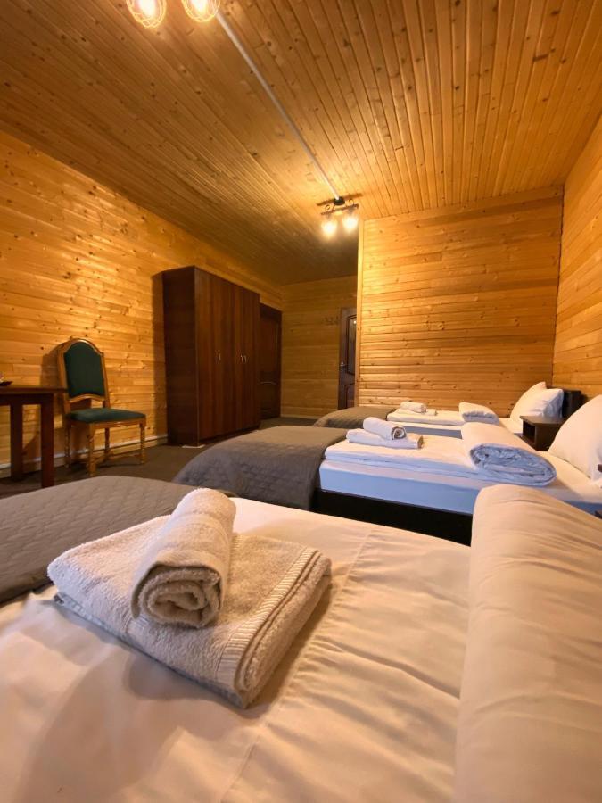 בוקובל Forrest Hotel מראה חיצוני תמונה