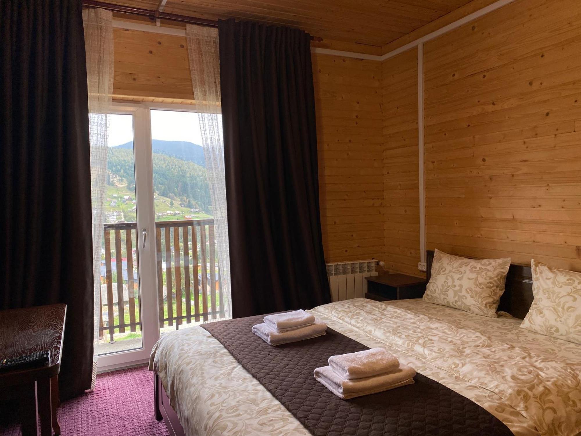 בוקובל Forrest Hotel מראה חיצוני תמונה