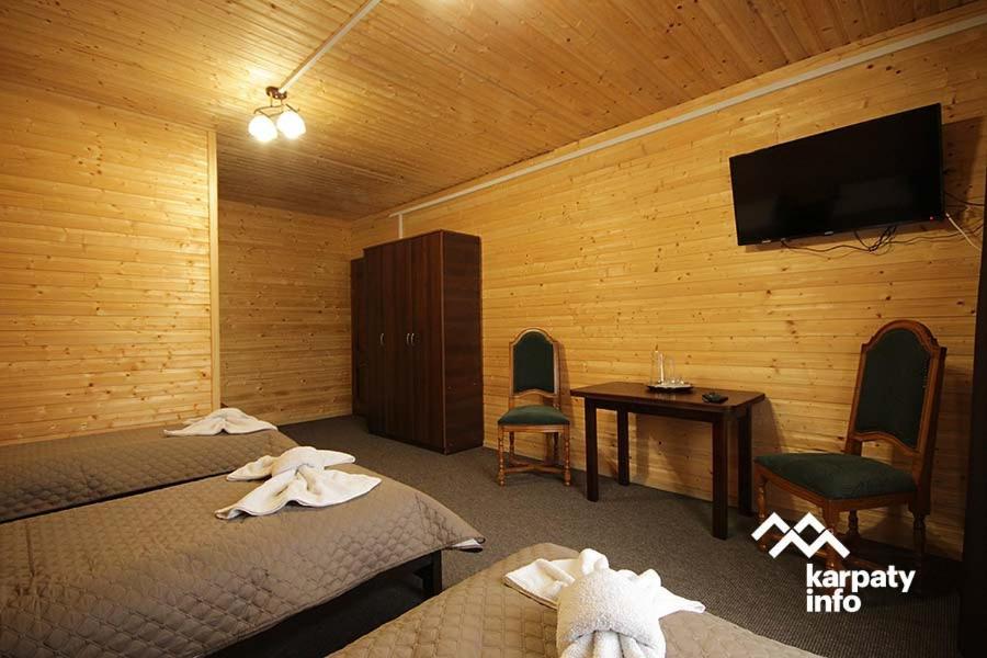 בוקובל Forrest Hotel מראה חיצוני תמונה