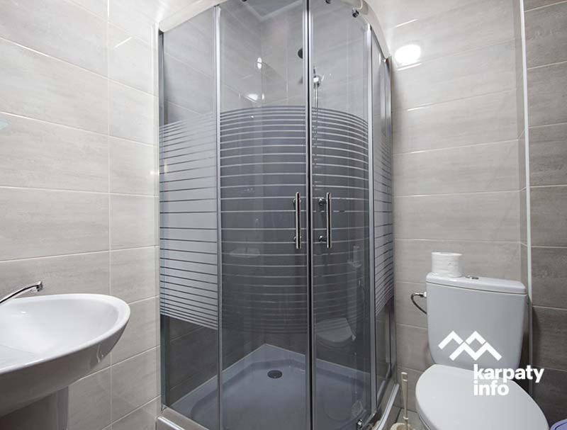 בוקובל Forrest Hotel מראה חיצוני תמונה